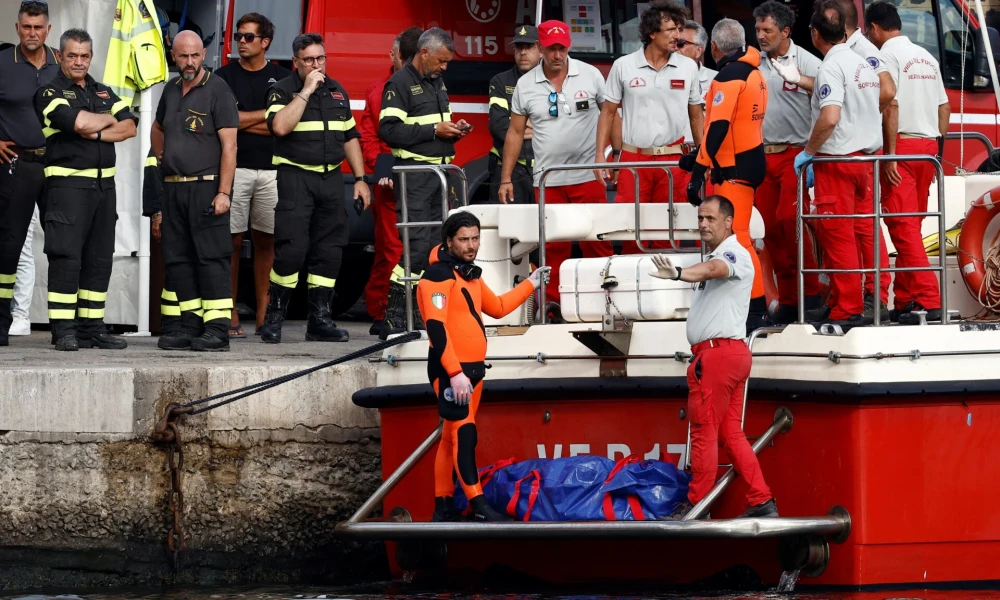 Ναυάγιο- Σικελία: Μέλος του πληρώματος κατέθεσε πως ξύπνησε τον καπετάνιο πριν το σκάφος πάρει κλίση